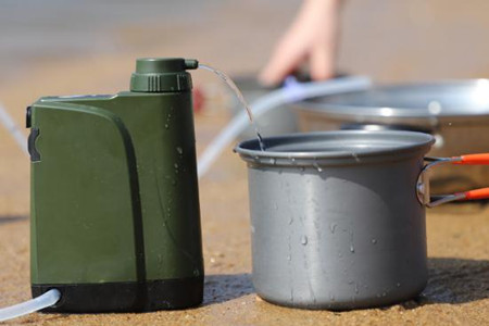 戶外凈水器的外觀、凈化系統(tǒng)、類型和尺寸